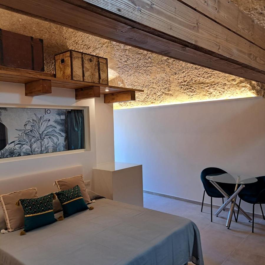 Caieta Housing Hotel Gaeta Buitenkant foto