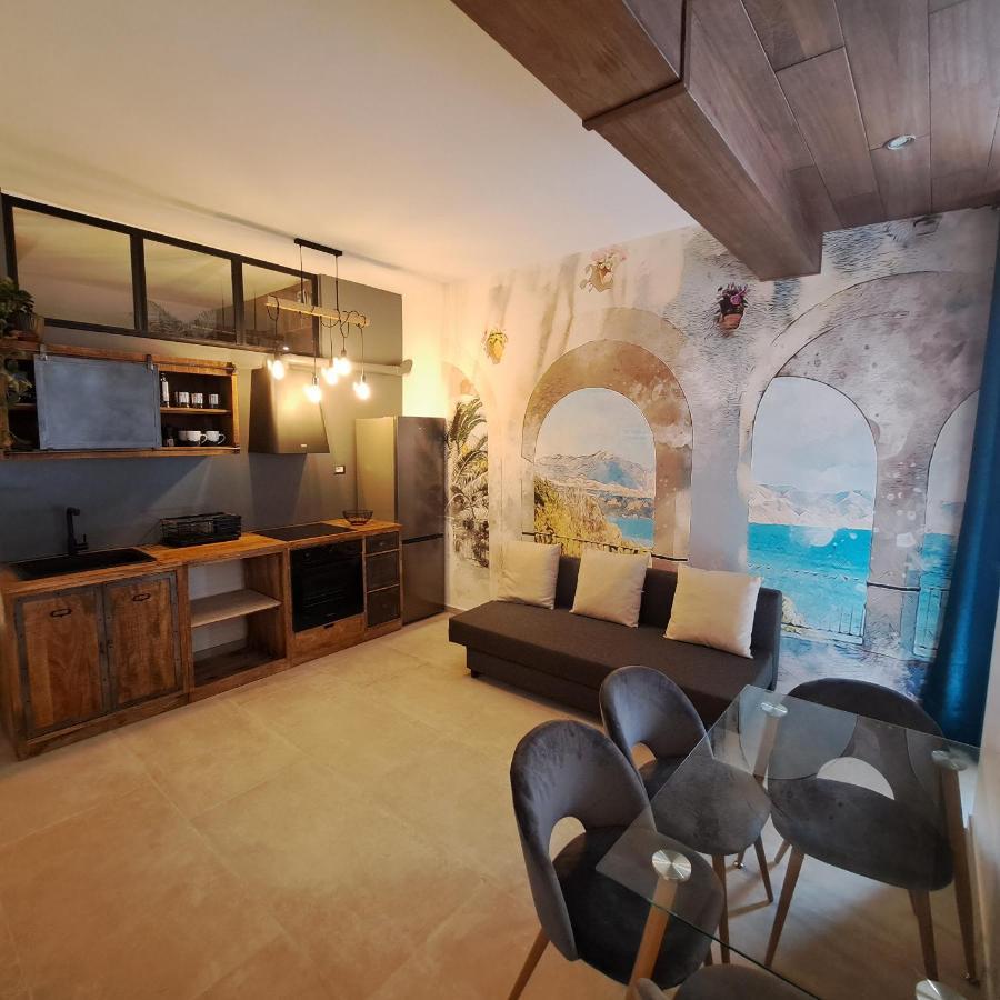 Caieta Housing Hotel Gaeta Buitenkant foto